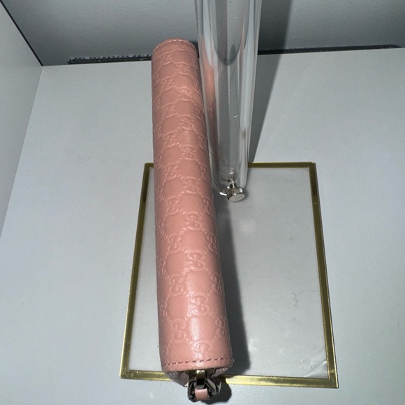 *sold* Authentic Gucci Micro GG Embossed Zip Wallet | Blush Pink - Picture 5 of 10